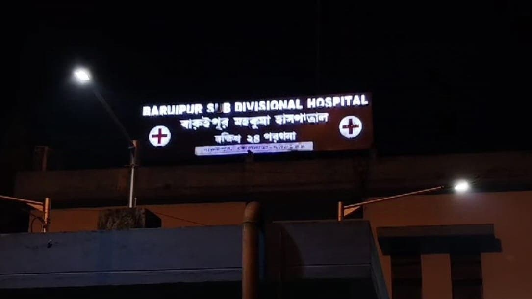 Two injured in ferris wheel in baruipur gnr 