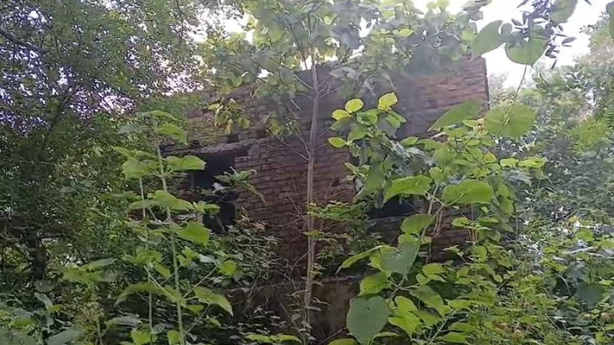 Fear of paranormal activities drove away the people of Bena Gram of Bardhaman gnr