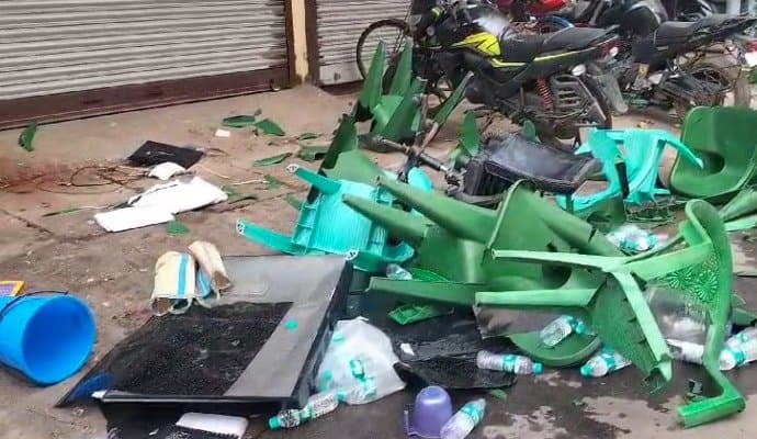 clashes  between two groups of tmc at panihati gnr