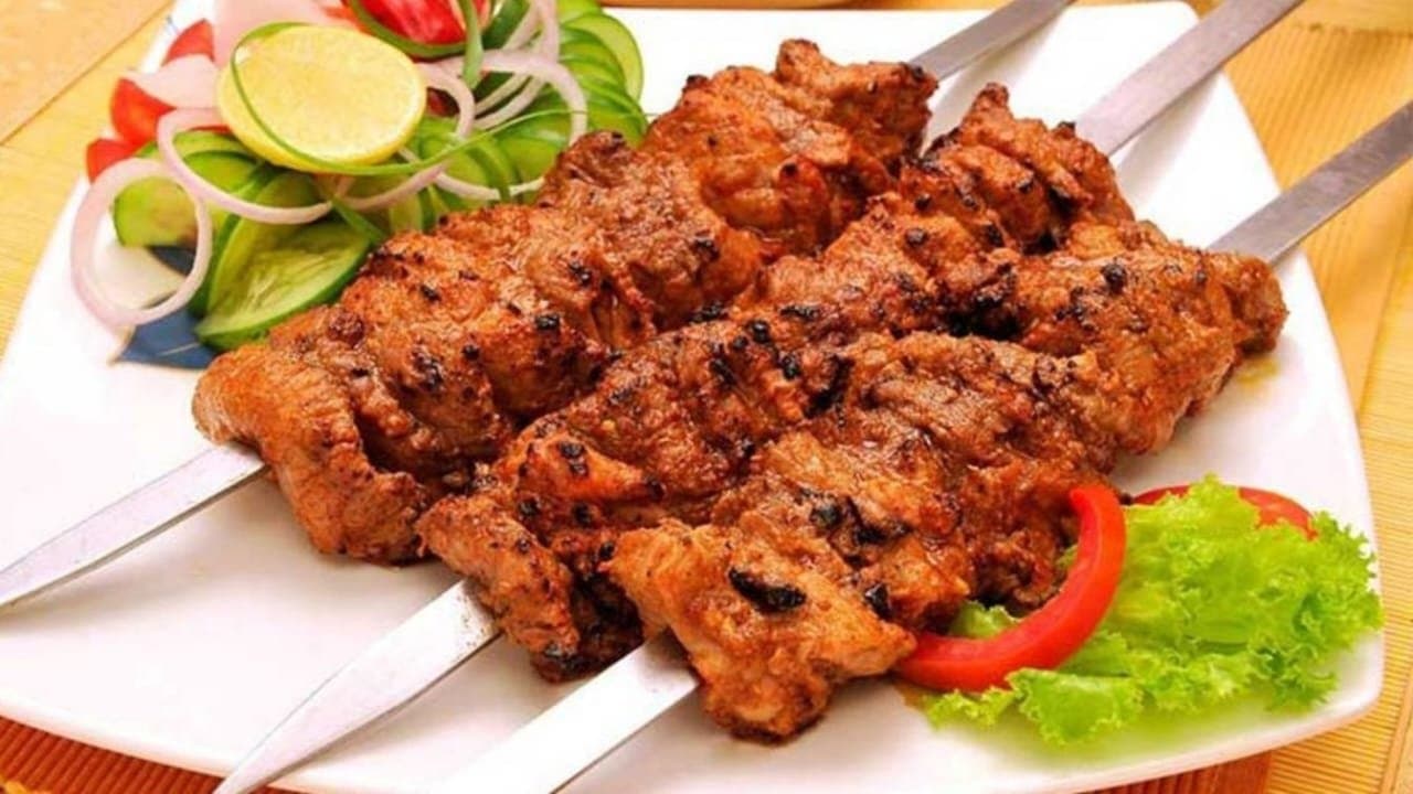 how to make chicken tikka in Air Fryer here is the recipe lif