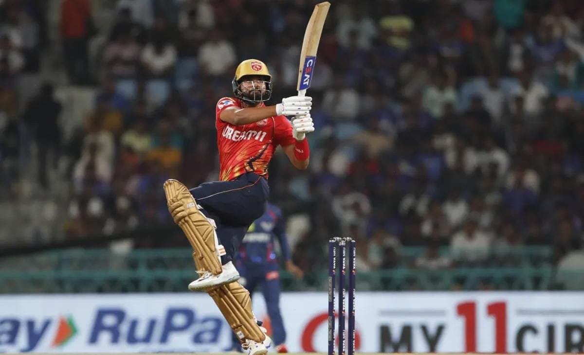 Prabhsimran and Shreyas see Lucknow Super Giants off with ease