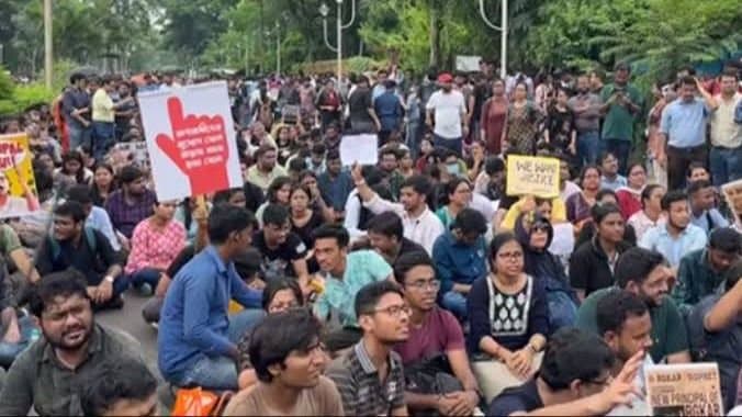 junior doctors meeting with cm at kalighat gnr