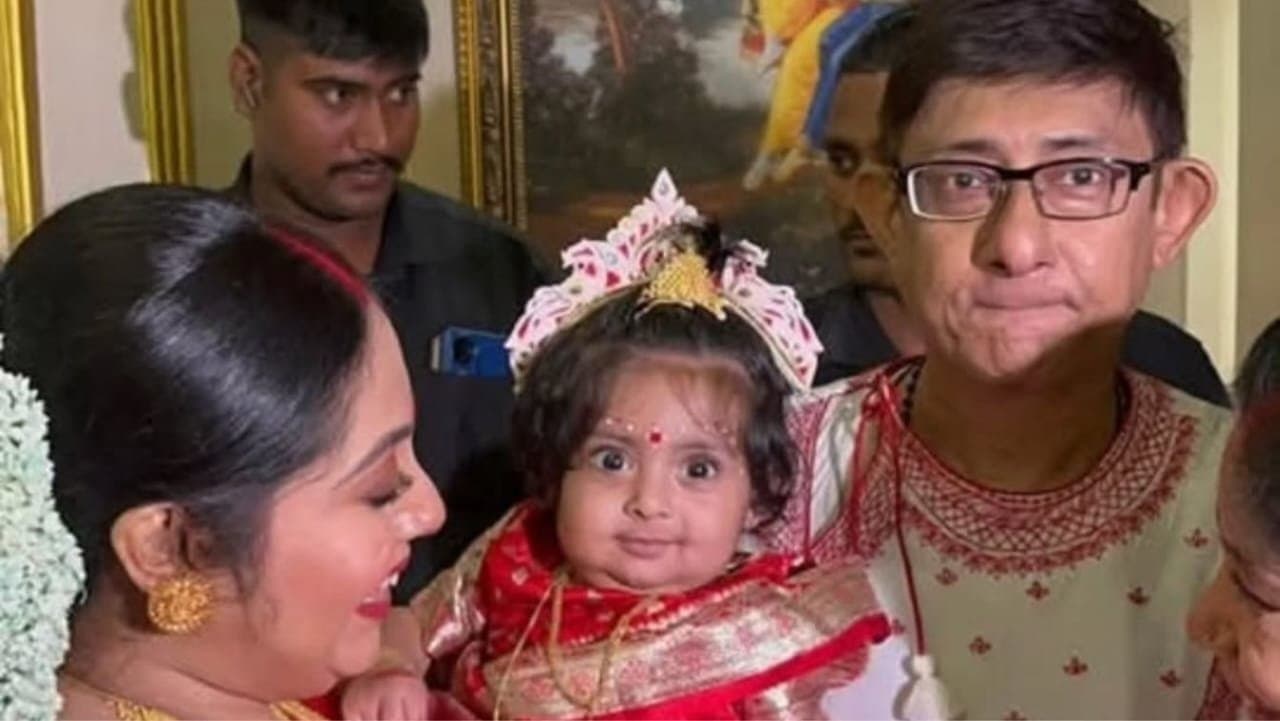 Kanchan Mullick and Sreemoyee Chattoraj s daughter Krishvi s first Picture has revealed