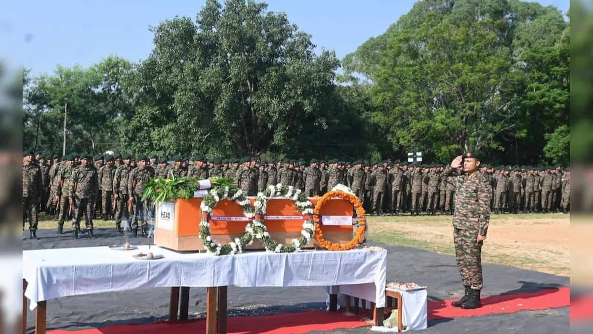 Army Jawan Killed, 6 Injured As Vehicle Falls Into Gorge In J&K's Kathua gnr