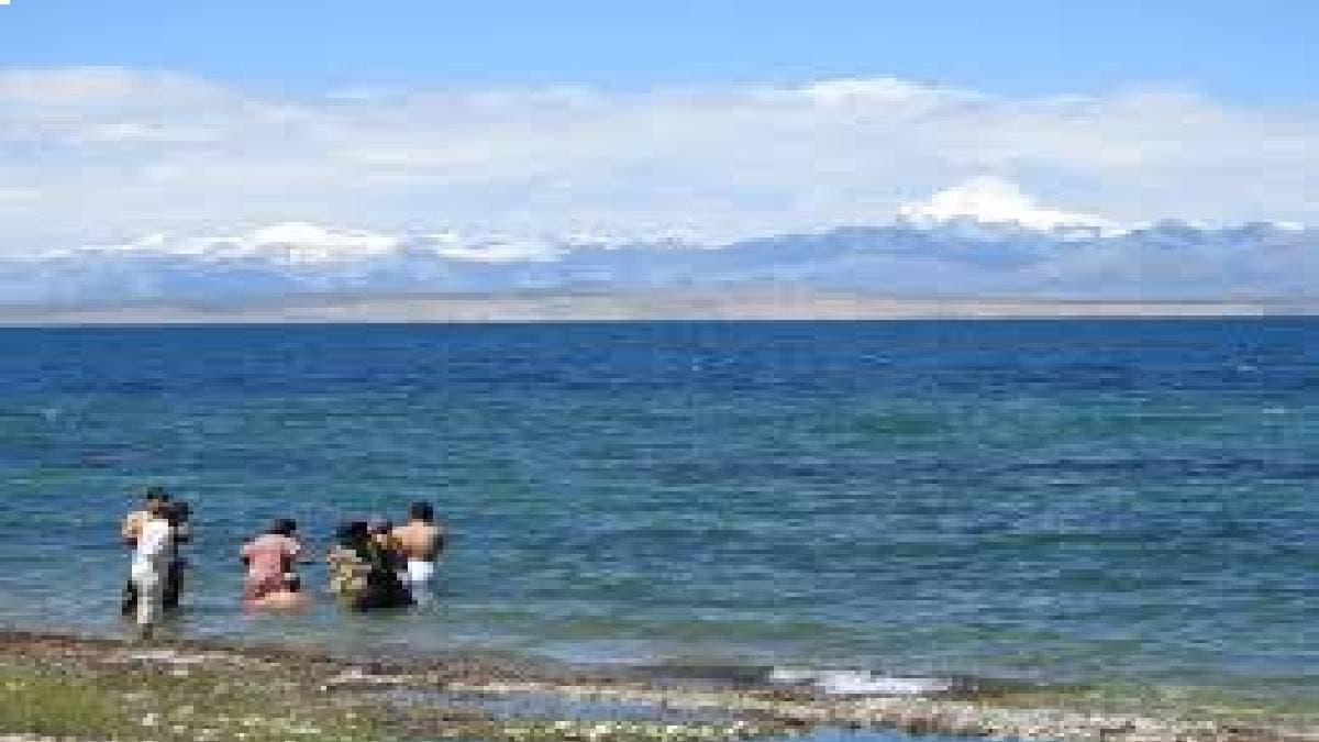  india china decide to resume kailash mansarovar yatra direct flights