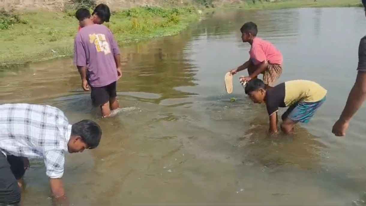 Huge Amount of Bullet Found In Islampur River