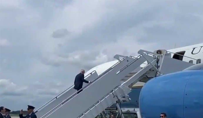Joe Biden Seen For First Time After tested covid negative gnr 