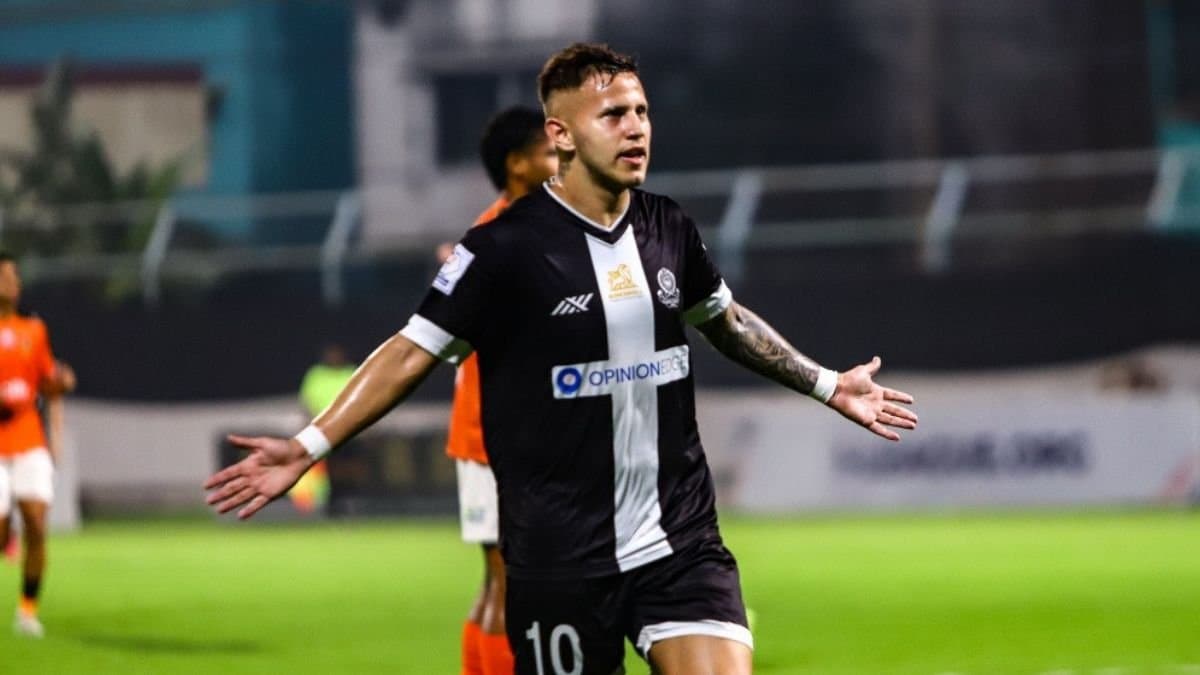 Argentine footballer of Mohammedan Sporting Alexis names his new born daughter Indira spt 