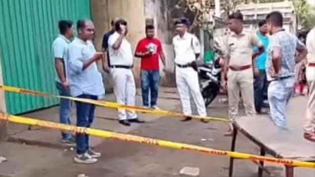 Dead Body Found in Box in Howrah