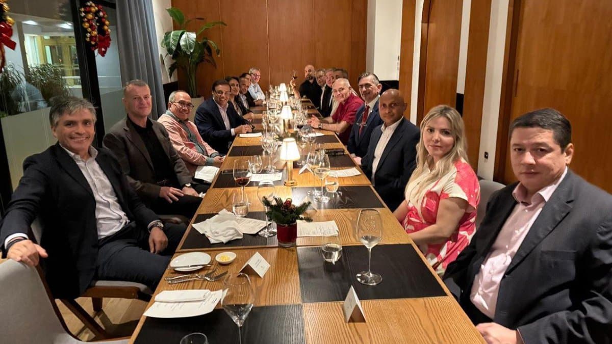 USEL Chairman Prasoon Mukherjee hosted dinner for APEC Country ambassadors in Singapore gnr