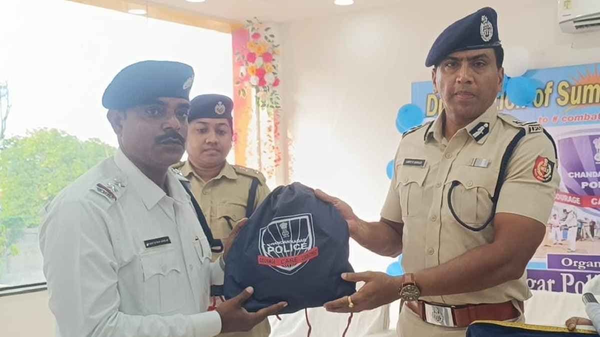  Police Commissioner hands over summer kits to working traffic police