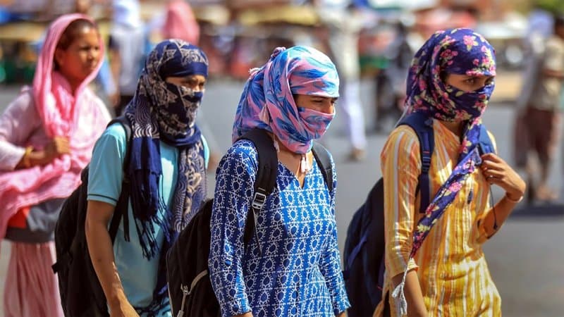 IMD Weather Forecast Delhi NCR to sizzle at 42 Degree Heatwave Warning For Next Six Days in Eight States