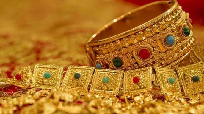  14 karat gold is 36 percent cheaper than 22 karat gold gnr