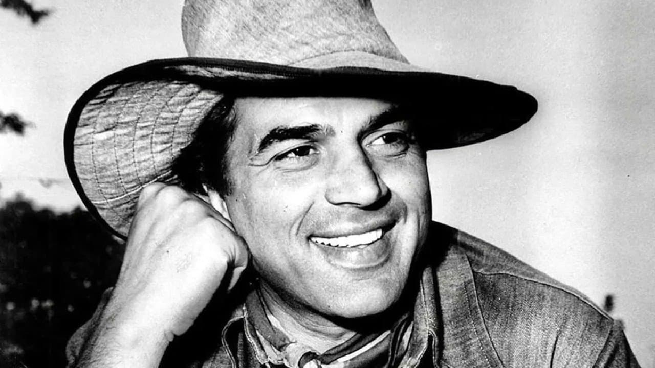 Dharmendra s Death Ex Pakistan Cricket Star Joins Virat Kohli and Sachin Tendulkar