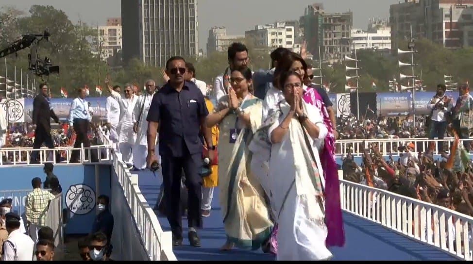 Mamata Banerjee ramp walk with 42 candidates in brigade 