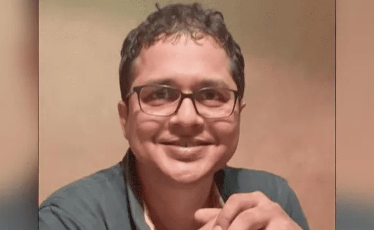 Saket Gokhale receive income tax notice