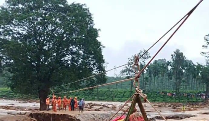 Pm modi close look on wayanad gnr 