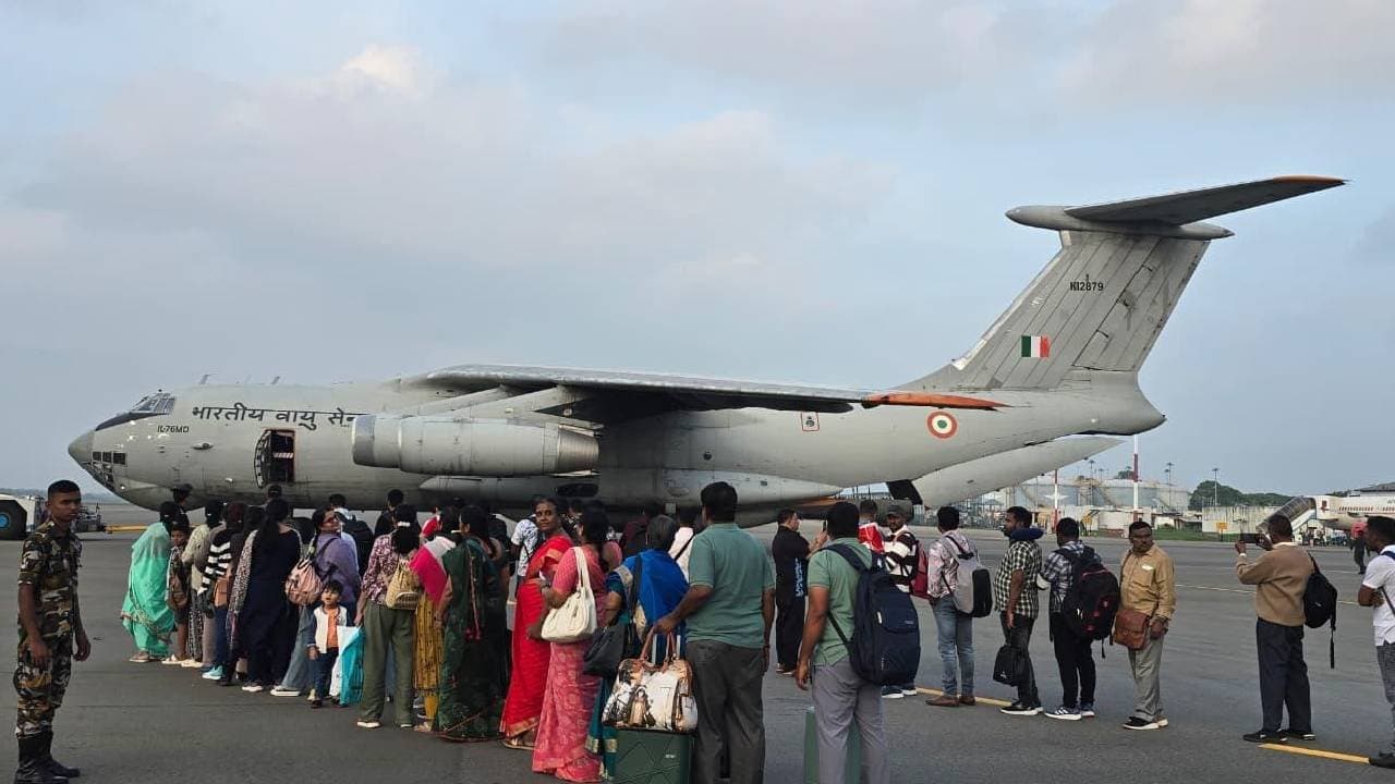 Indian Air Forces active role in Sri Lanka landslide disaster