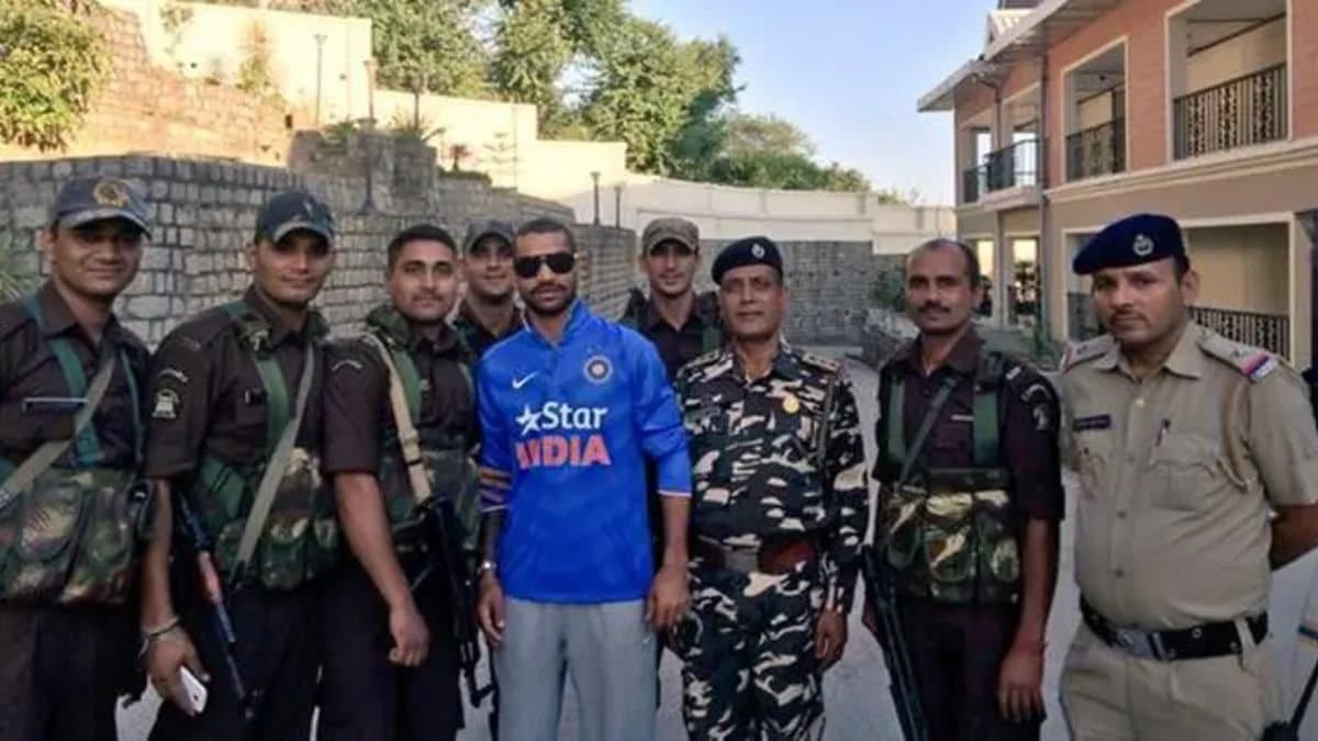 Shikhar Dhawan tears into Pakistan over Ceasefire violation spt 