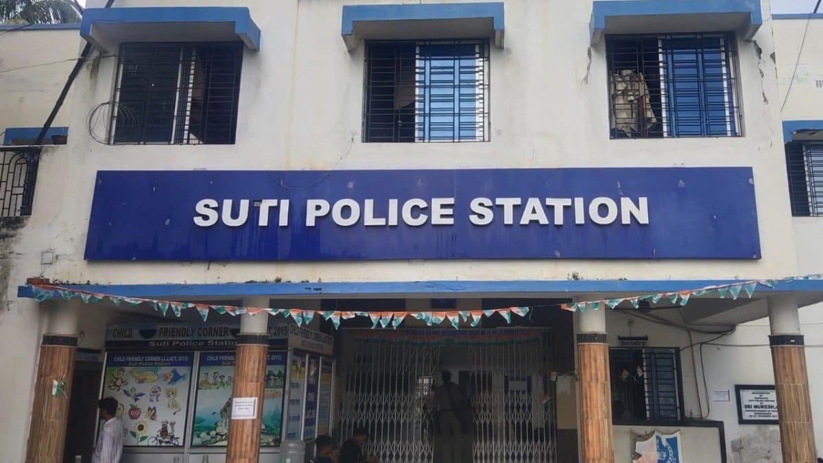 New officers took responsibility of Suti and Samserganj Police station in Murshidabad