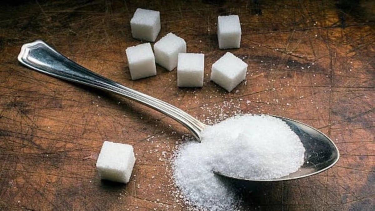 If you are consuming more sugar than required then body starts giving these five signals 