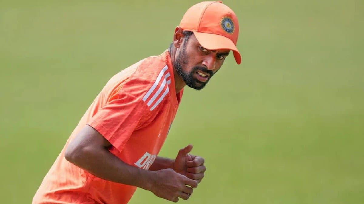 Gautam Gambhir assured my son that he will get chances says Abhimanyu Easwaran father