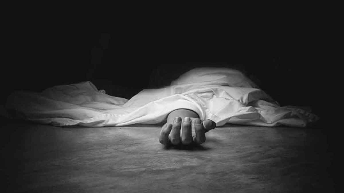Murshidabad man allegedly dies after bomb blast in domkal gnr 