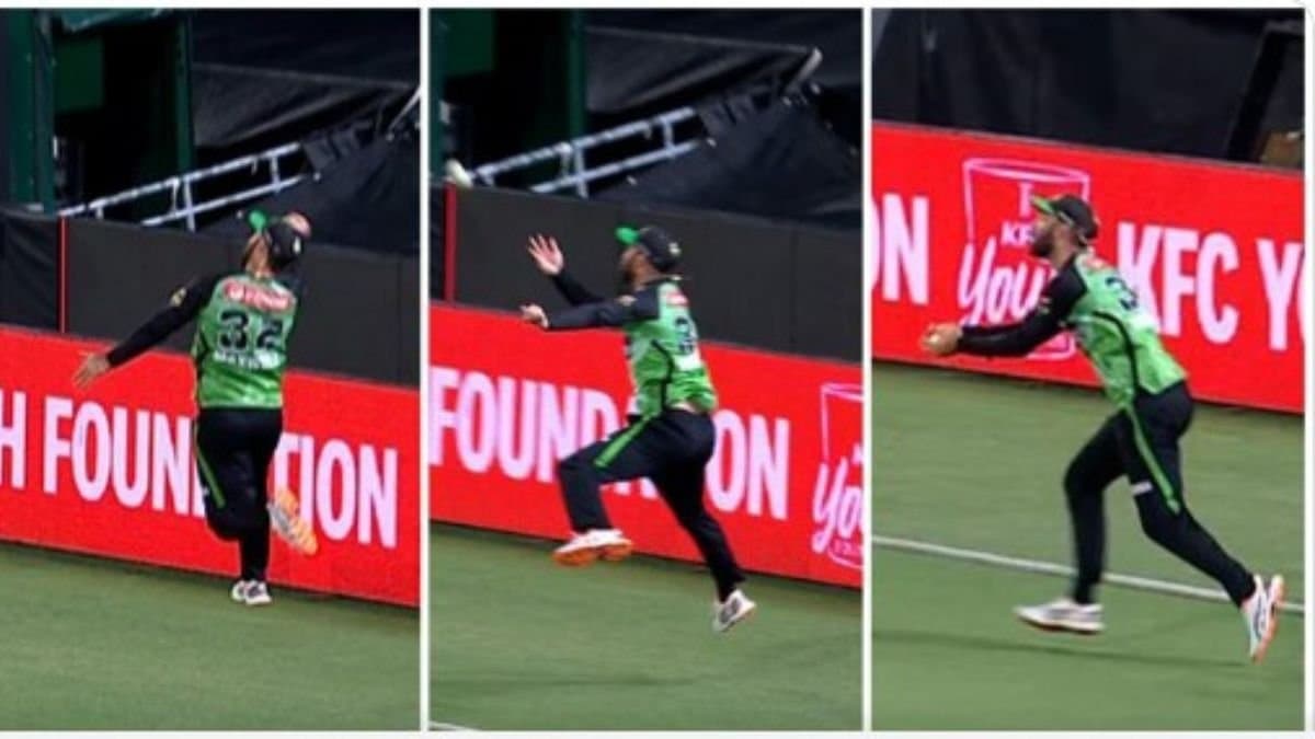 Glenn Maxwell of Melbourne Stars pulled off a mind blowing catch spt 