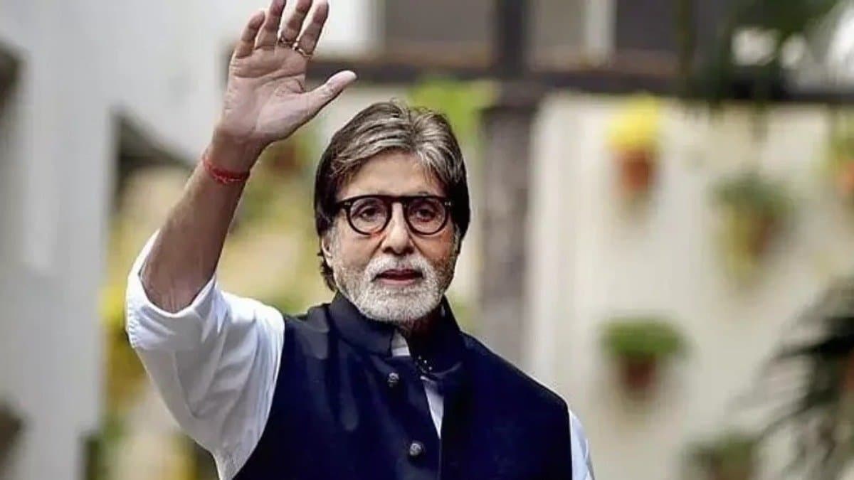 Amitabh Bachchan emerges  highest tax payers of India