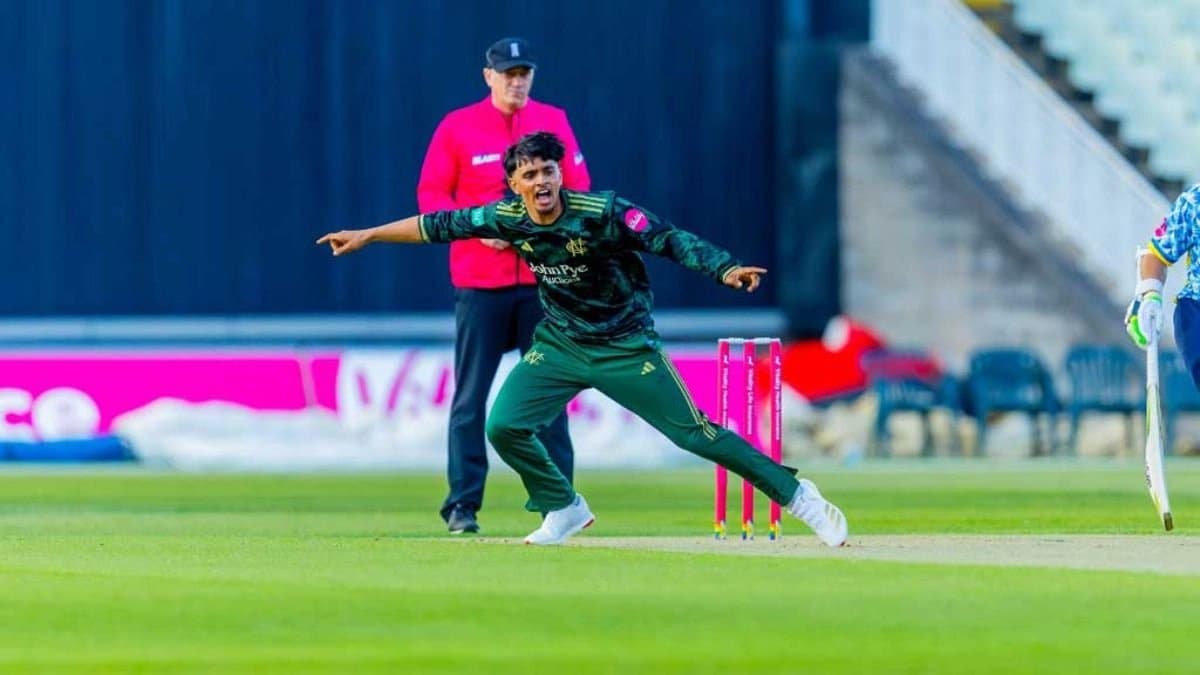 Farhan Ahmed  took a hattrick and a five wicket haul in Nottinghamshires win over Lancashire