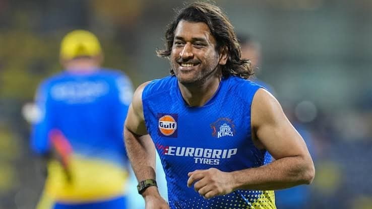 MS Dhoni nails a six in CSK practice session - leaves fans in awe