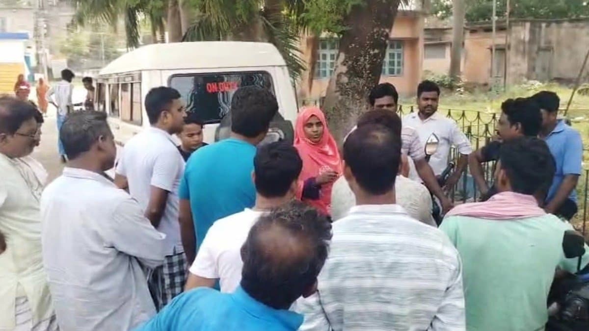 Ambulance driver denied to reach hospital then this incident happened 