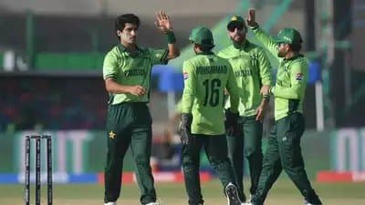 pakistan have plenty of problems in the team says irfan pathan spt