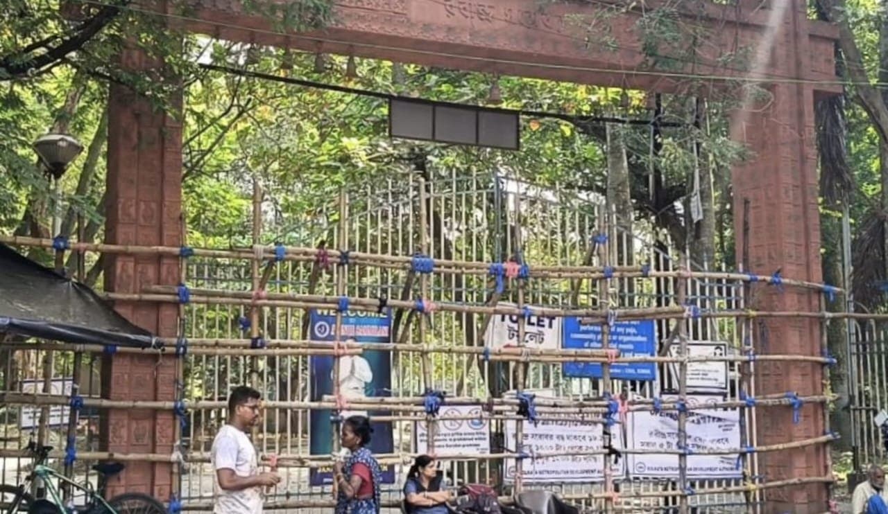 NO CHAT PUJO IN RABINDRA SAROBOR