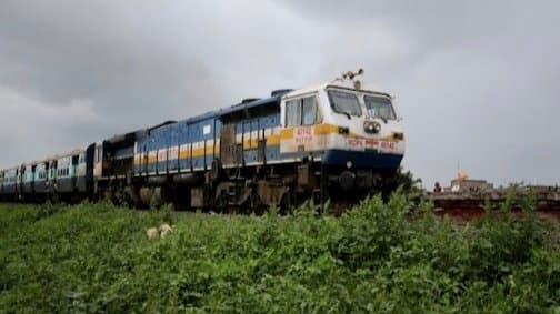 Groom Jumps In Front Of Train Before Wedding Dies in Uttarpradesh