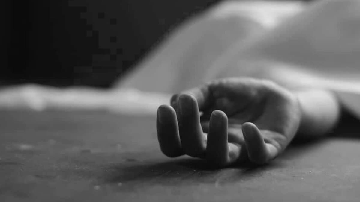 Body recovered one arrested in purba burdwan 