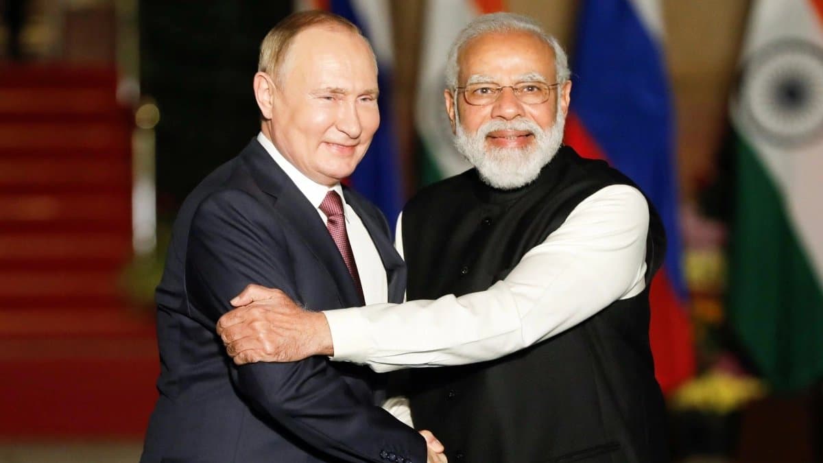 Russia may offer many weapons to India during the visit of Vladimir Putin