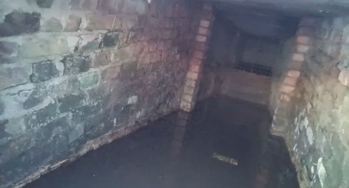 Kultali: ‌খাটের নিচে সুড়ঙ্গ, মিশছে মাতলা নদীর খালে, সাদ্দামের কীর্তি দেখে চোখ কপালে পুলিশের