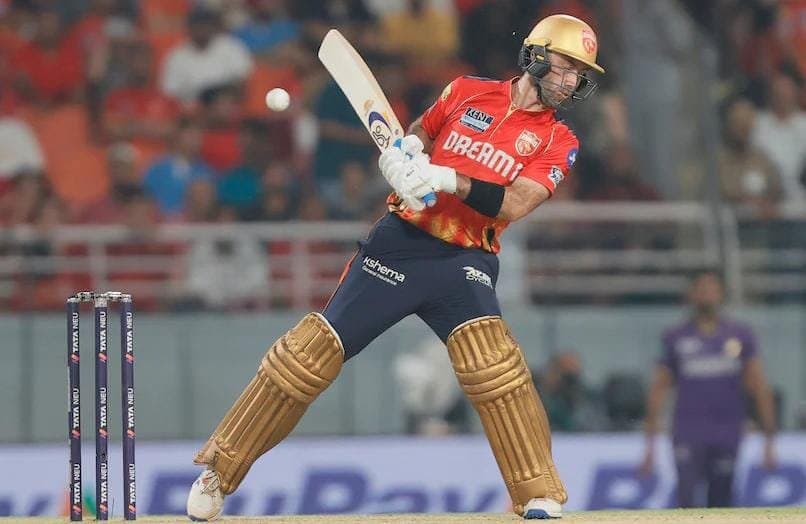 Virendra Sehwag roasts two misfiring IPL stars