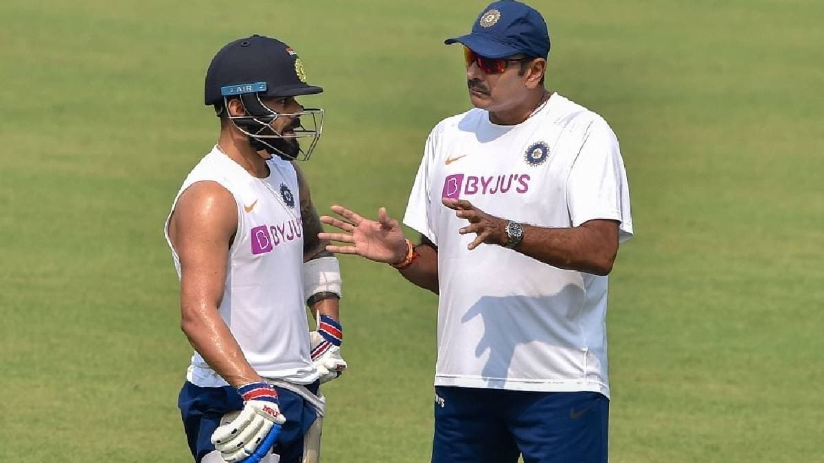 Virat Kohli Intense Conversation With Ravi Shastri Before Shock Test Retirement