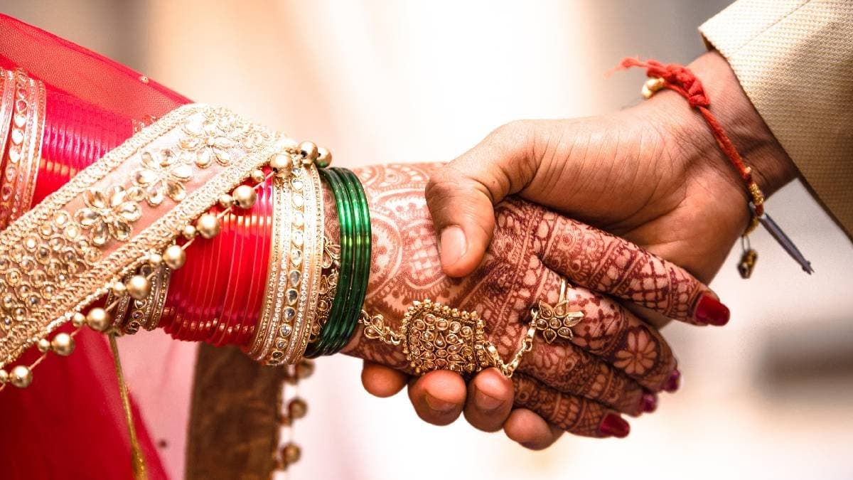 viral video of professor goes viral gnr