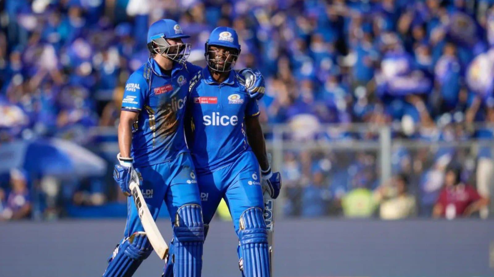 MI-DC: শেফার্ডের দাপটে দিল্লিকে হারিয়ে জয়ের খাতা খুলল মুম্বই
