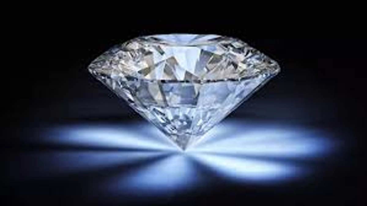 Richest diamond mine of world Jwaneng situated in middle of a volcano at Botswana