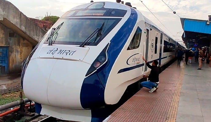 Howrah-Puri Special Vande Bharat Express