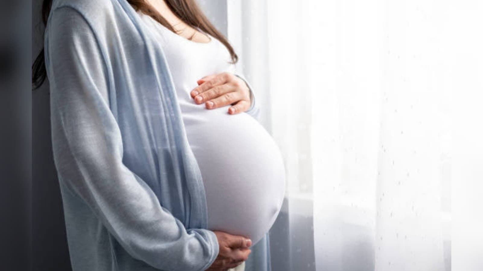 UK Woman Fired After Coming Back From Maternity Leave Pregnant Again_gnr
