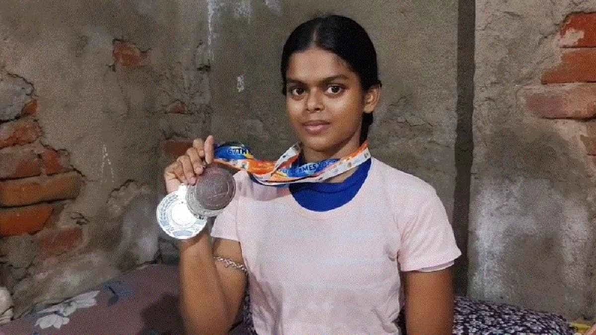 Parmita Singh of Hoogly create new record in Yoga