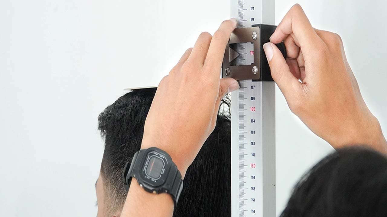 These are the seven tallest men in the world who hold world records 