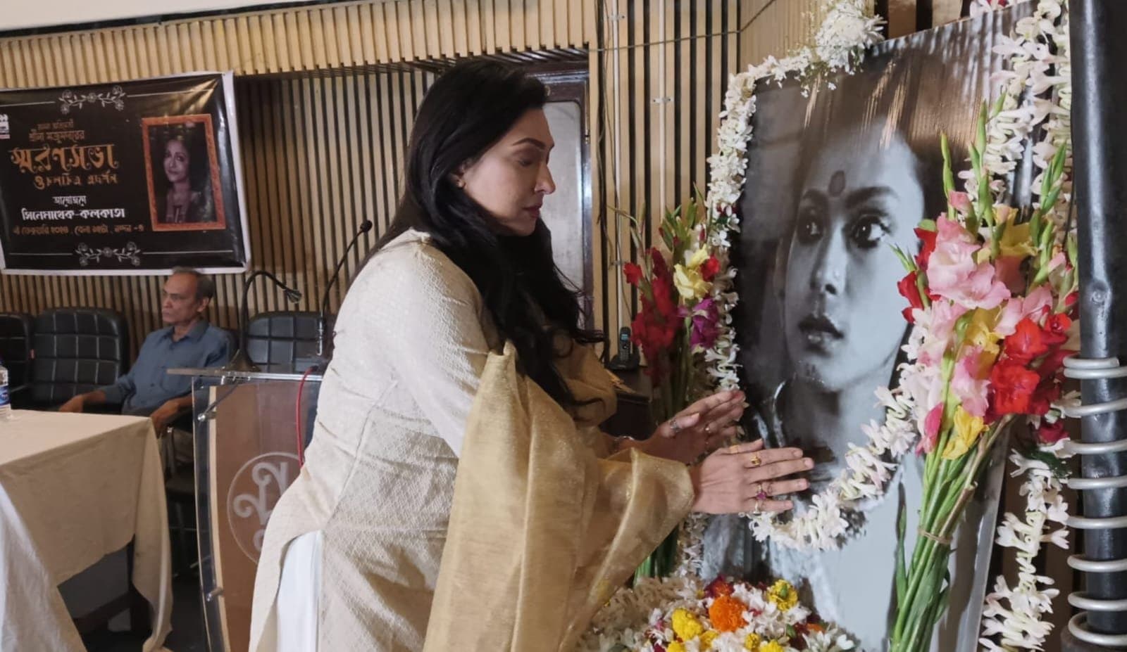 Sreela Majumder: স্মরণসভায় বিশিষ্টদের বক্তব্যে আক্ষেপের সুর, যোগ্য সম্মান পাননি শ্রীলা মজুমদার?