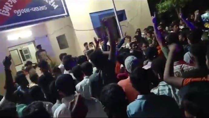 Man sexually abused friend's 3 year old daughter in Gujarat Valsad