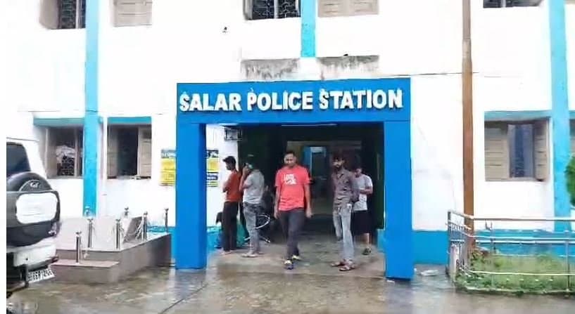 voter cards recovered from Salar police station area of ​​Murshidabad gnr